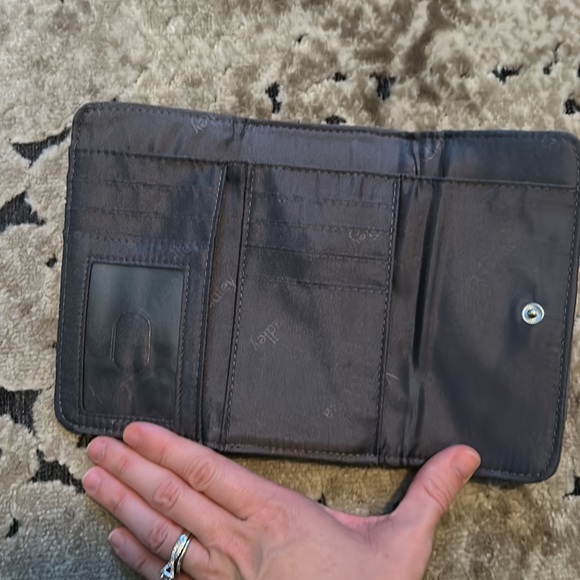 Vera Bradley Wrislet Wallet - Picture 2 of 6